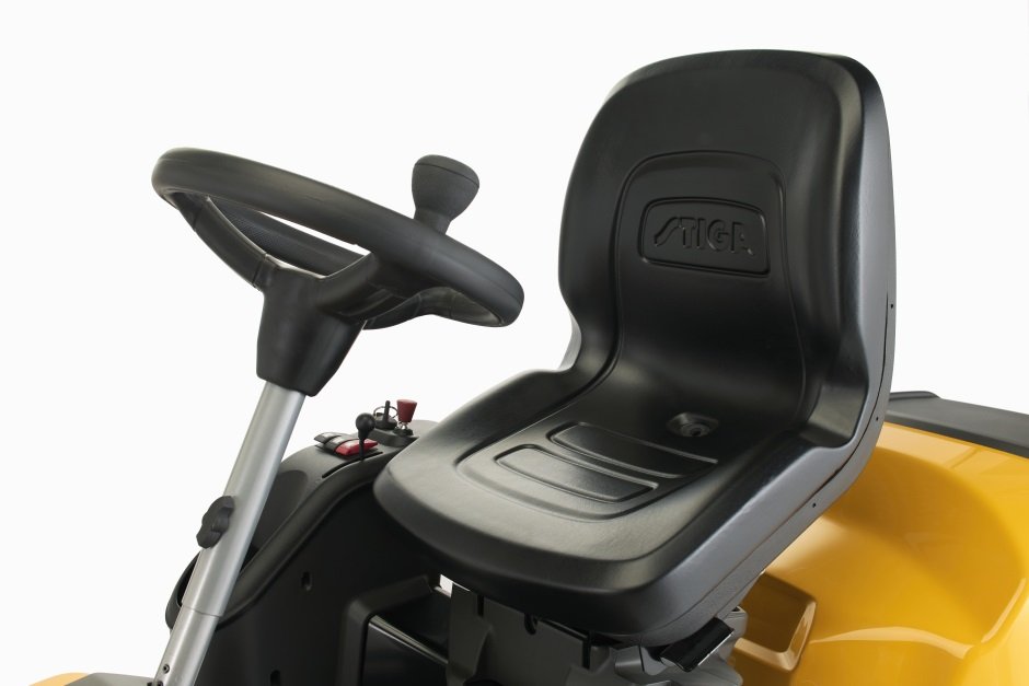 Stiga Frontmäher Park 700 W - ohne Mähdeck